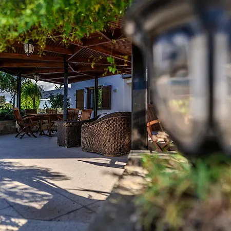 Mountain/sea View 6 Bedroom In Chirokitia