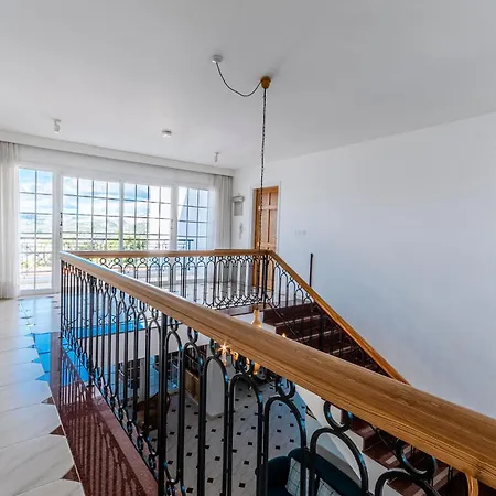 Mountain/sea View 6 Bedroom In Chirokitia * ラルナカ