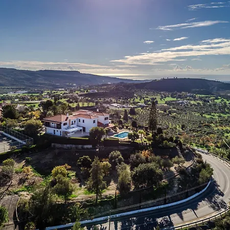 Mountain/sea View 6 Bedroom In Chirokitia * ラルナカ
