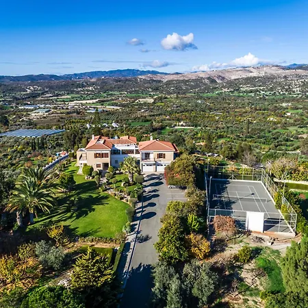 Mountain/sea View 6 Bedroom In Chirokitia *