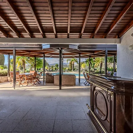 فيلة Mountain/sea View 6 Bedroom In Chirokitia