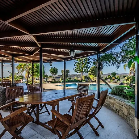 Mountain/sea View 6 Bedroom In Chirokitia