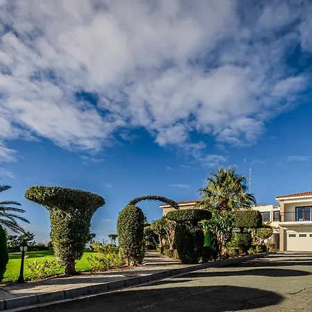 Villa Mountain/sea View 6 Bedroom In Chirokitia