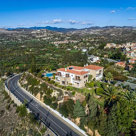 Villa Mountain/sea View 6 Bedroom In Chirokitia Larnaca