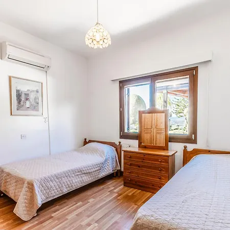 Mountain/sea View 6 Bedroom In Chirokitia