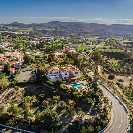 Villa Mountain/sea View 6 Bedroom In Chirokitia Larnaca